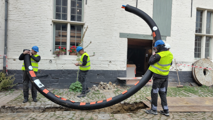 Terrendis’s heat pipeline is symbolically laid in the ground.